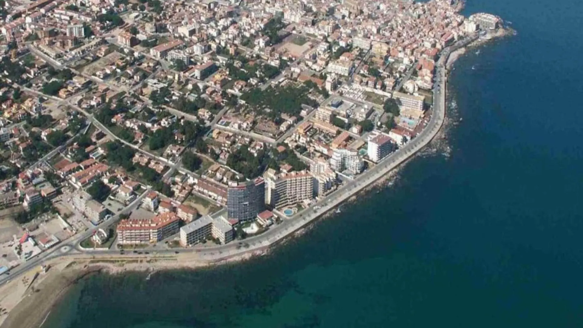 The Apartment In L' Escala 0*,